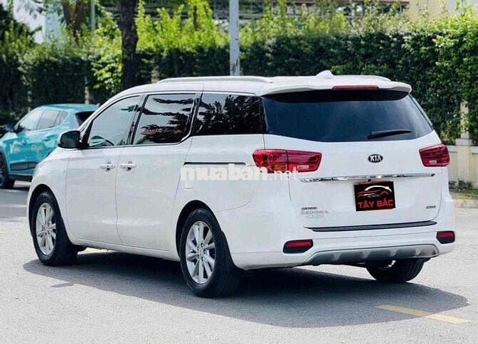 Kia Sedona 2019 2.2 DAT Luxury - 80000 km