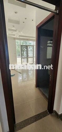 Phòng trọ yên tĩnh, rộng rãi quận 8