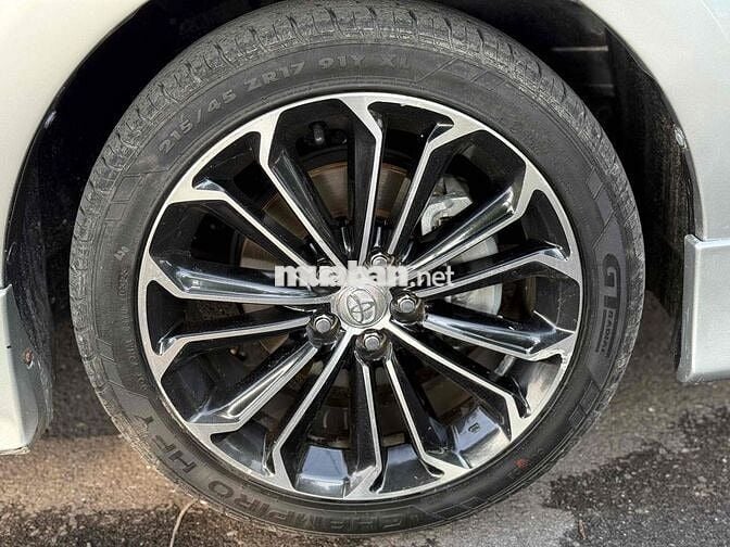 Toyota Corolla Altis 2.0V 122000 km Chuẩn bao tua