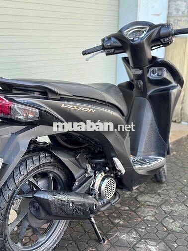 Vision 2022 đi lướt odo 8000km