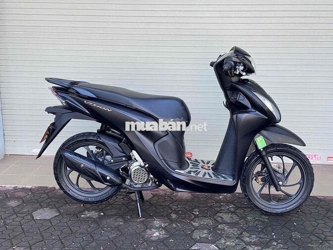 Vision 2022 đi lướt odo 8000km