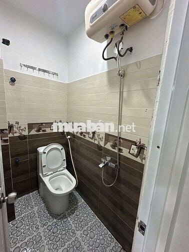 Bán nhà 2 tầng kiệt ô tô 151 Âu Cơ