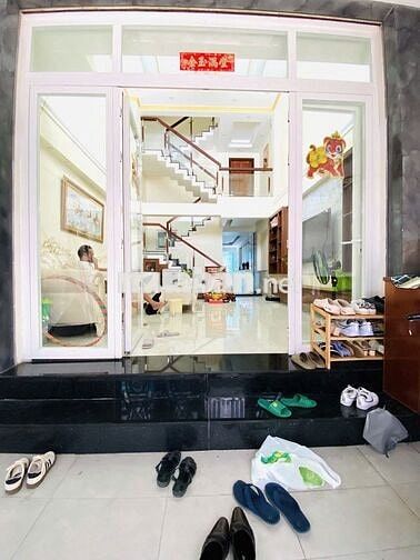 Bán Nhà Mặt Tiền Hẻm Đường Phạm Hữu Lầu, Giáp Phú Mỹ Hưng 4.6 x16 CHỉ