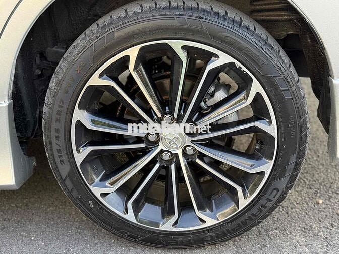 Toyota Corolla Altis 2.0V 122000 km Chuẩn bao tua
