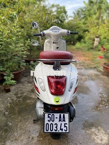 Vespa primavera máy zin biển đấu giá 50AA-00345