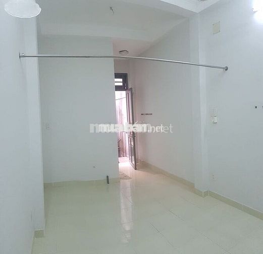 Phòng trọ sinh viên 21m2 đường Ông Ích Khiêm