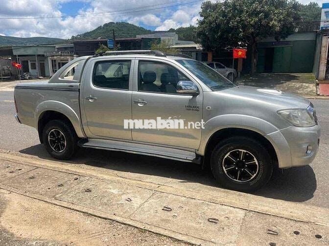 Toyota Hilux 2010 3.0G 4x4 MT