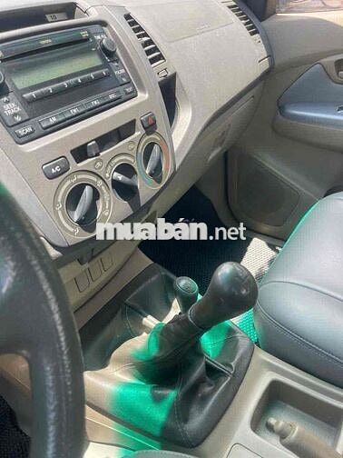 Toyota Hilux 2010 3.0G 4x4 MT