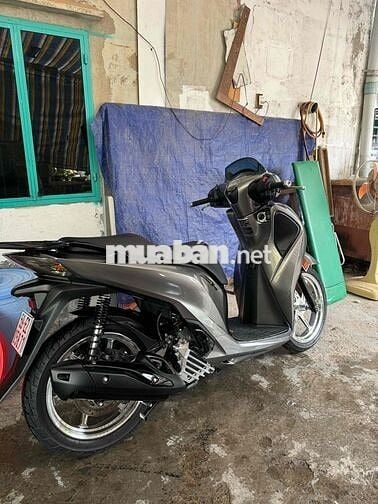 Cần bán shvn 125 2019