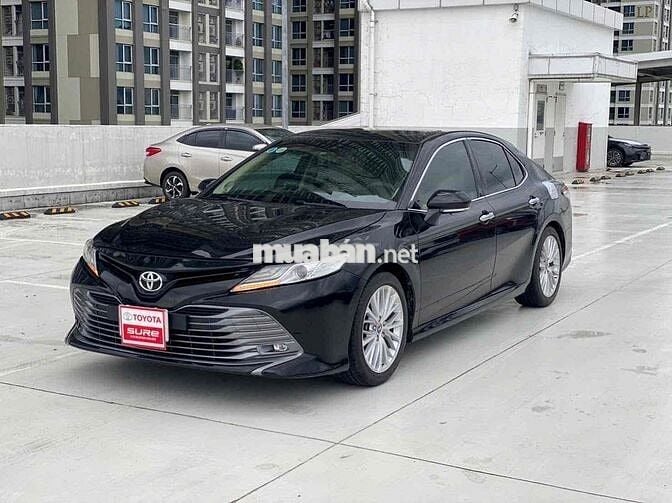 Toyota Camry 2019 2.5Q - tự động HÃNG BH 1 năm
