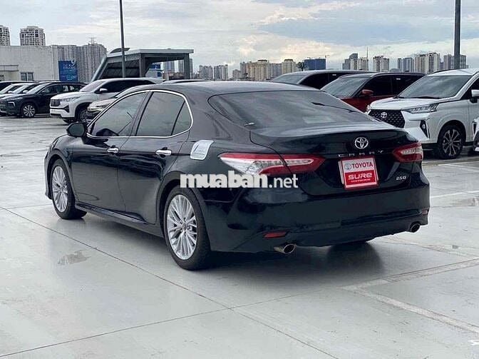 Toyota Camry 2019 2.5Q - tự động HÃNG BH 1 năm