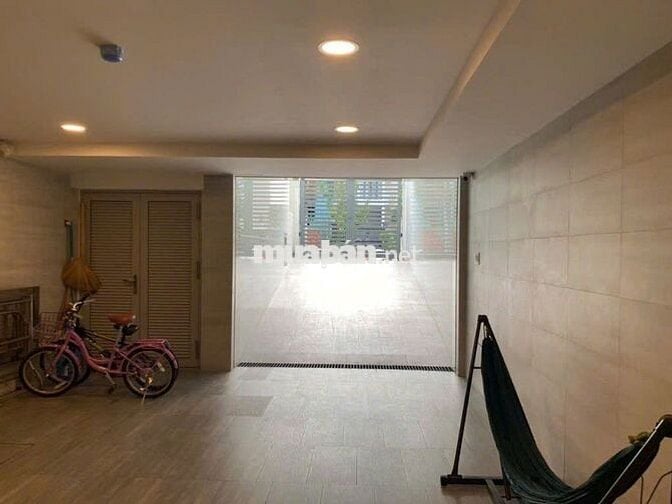 CHO THUÊ MẶT BẰNG KHU HIM LAM, QUẬN 7. DT 5X15M, THANG MÁY, MÁY LẠNH.