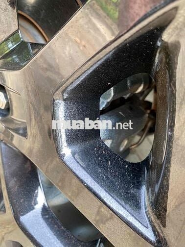 Ford Everest 2023 Sport 2.0L 4x2 AT - 30000 km