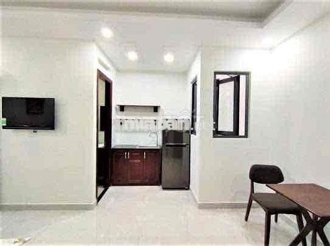 CĂN HỘ FULL NỘI THẤT CÓ CỬA SÔE GIẾNG TRỜI THOÁNG MÁT NGAY TÂN BÌNH