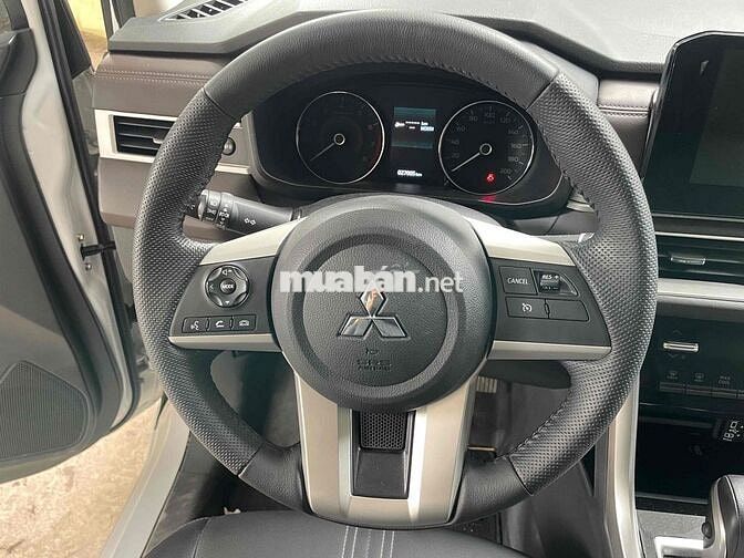 Mitsubishi Xpander 2022 AT Premium - 27000 km