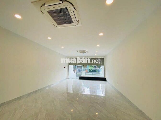 CHO THUÊ MẶT BẰNG KHU HIM LAM, QUẬN 7. DT 5X15M, THANG MÁY, MÁY LẠNH.