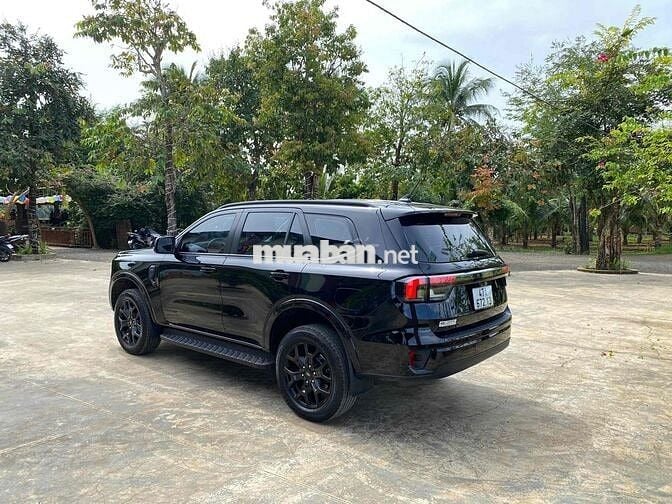 Ford Everest 2023 Sport 2.0L 4x2 AT - 30000 km