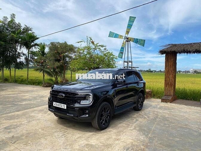 Ford Everest 2023 Sport 2.0L 4x2 AT - 30000 km