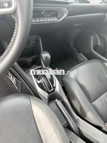 Honda BR-V 2023 L - 4800 km