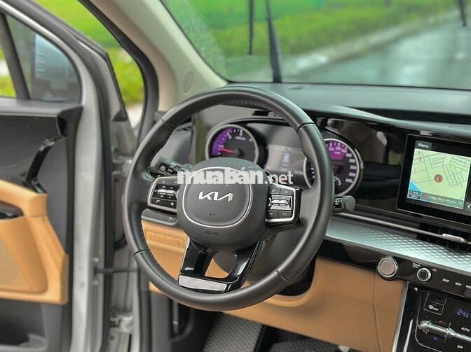 Kia Carnival 2022 2.2D Luxury 8 chỗ chưa đến 1 tỷ