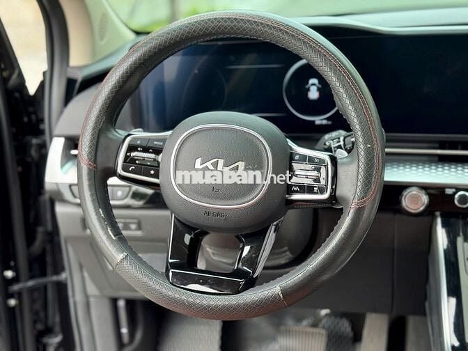 Kia Carnival 2024 2.2D Signature 7s - 3vkm 1tỷ368