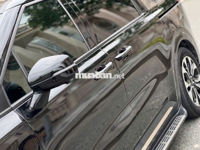 Kia Carnival 2024 2.2D Signature 7s - 3vkm 1tỷ368