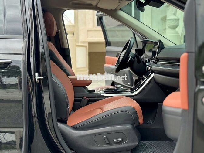 Kia Carnival 2024 2.2D Signature 7s - 3vkm 1tỷ368