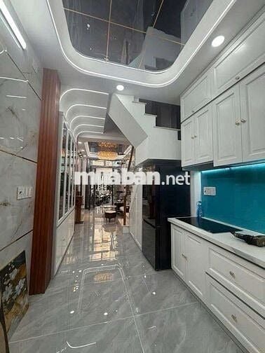 NHÀ 3 TẦNG ĐẸP — TÔ HIỆU PHƯỜNG PHÚ THẠNH   (2,7m x 12m)