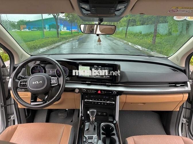 Kia Carnival 2022 2.2D Luxury 8 chỗ chưa đến 1 tỷ