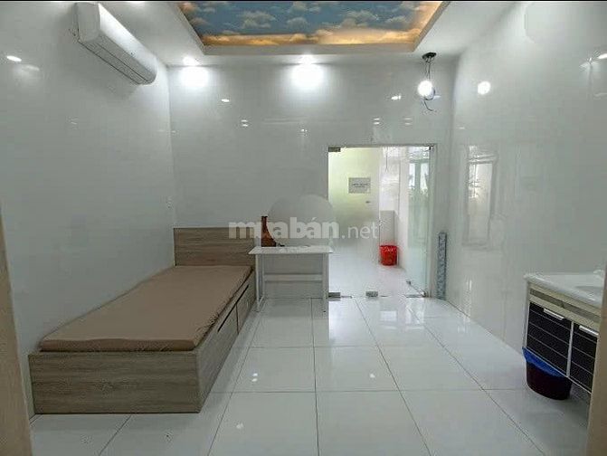 Cho thuê nhà mặt tiền Nguyễn Trãi , P.2, Q.5 giá 45tr