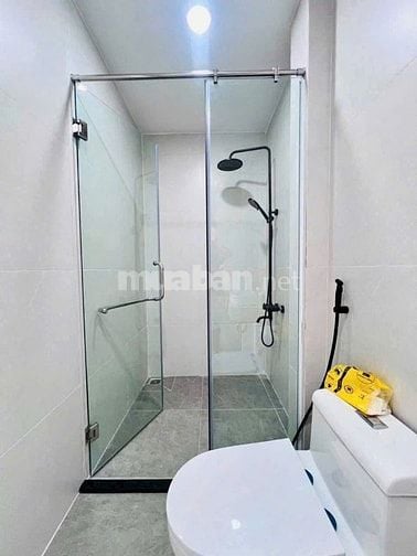 BÁN NHÀ VƯỜN 7,2 X 23M SÂN VƯỜN MÁT MẺ , THƯ GIÃN 