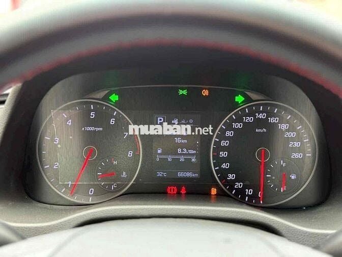 Hyundai Elantra 2019 Sport 1.6 AT - 660000 km