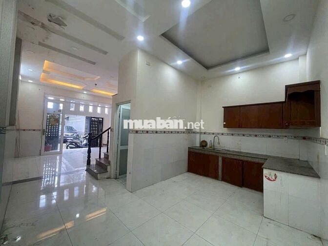 VỢ CHỒNG TÔI CẦN BÁN GẤP CĂN NHÀ MẶT TIỀN ĐƯỜNG QUỐC LỘ 13, 78m2 TPHCM