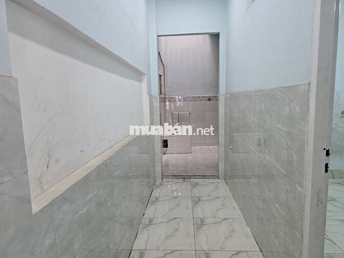 Cần cho thuê nhà nguyên căn, 3 PN, 1 PK, 1 bếp, sân phơi; 2 WC; Hẻm 5m