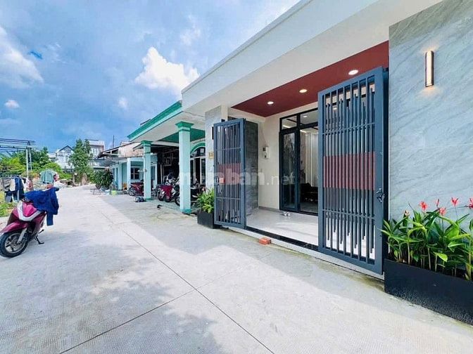 BÁN NHÀ VƯỜN 7,2 X 23M SÂN VƯỜN MÁT MẺ , THƯ GIÃN 