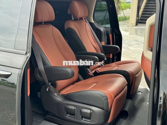 Kia Carnival 2024 2.2D Signature 7s - 3vkm 1tỷ368