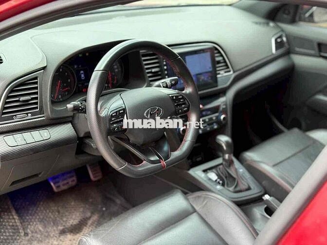 Hyundai Elantra 2019 Sport 1.6 AT - 660000 km