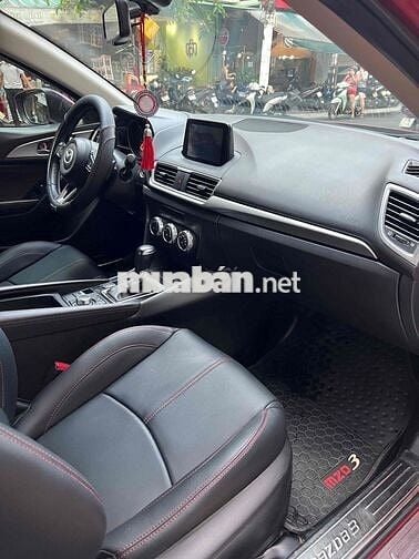 Mazda 3 2019 1.5L Luxury - 72000 km