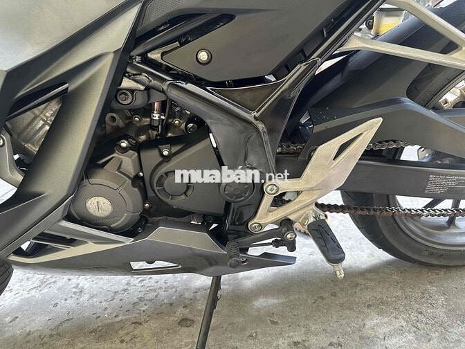 xe em cần bán ạ