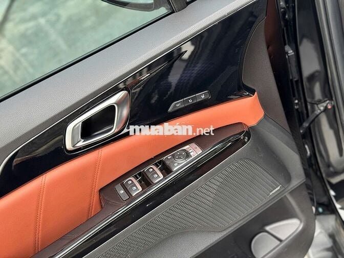 Kia Carnival 2024 2.2D Signature 7s - 3vkm 1tỷ368
