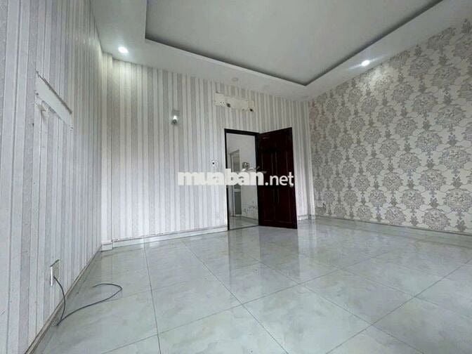 VỢ CHỒNG TÔI CẦN BÁN GẤP CĂN NHÀ MẶT TIỀN ĐƯỜNG QUỐC LỘ 13, 78m2 TPHCM