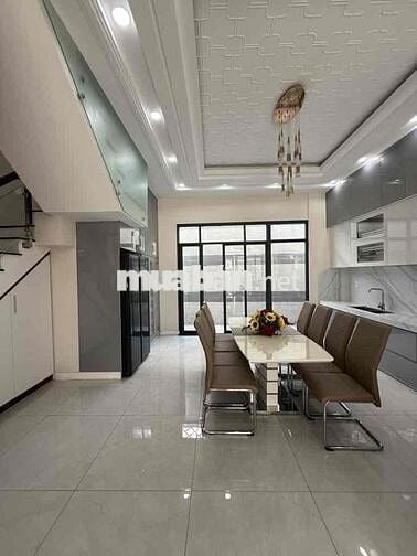 BIỆT THỰ MỚI XÂY, 80m2 NHÀ BÈ, OTO NGỦ TRONG NHÀ, DỌN VÀO Ở NGAY.