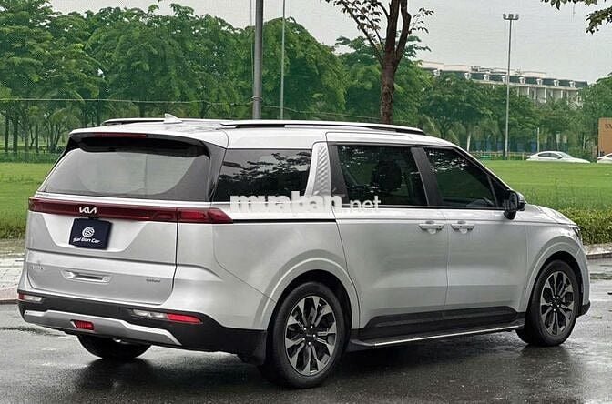 Kia Carnival 2022 2.2D Luxury 8 chỗ chưa đến 1 tỷ