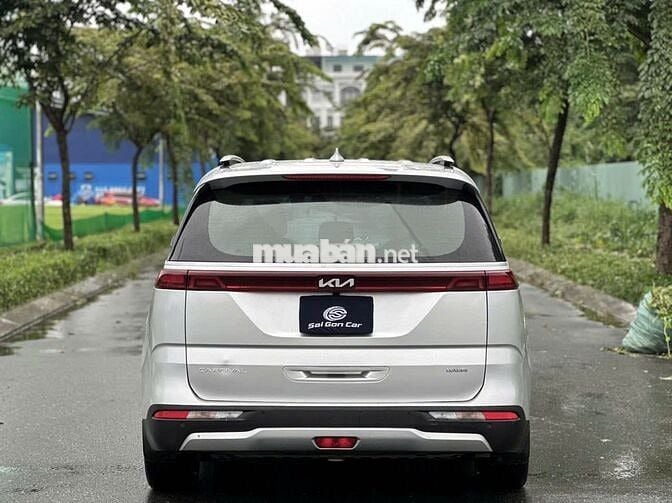 Kia Carnival 2022 2.2D Luxury 8 chỗ chưa đến 1 tỷ