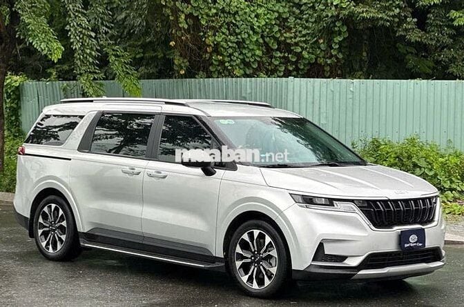 Kia Carnival 2022 2.2D Luxury 8 chỗ chưa đến 1 tỷ