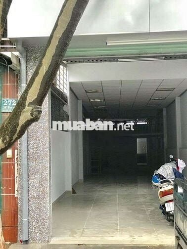 MẶT TIỀN KẾ BÊN NHÀ GA T3 TẬP TRUNG VP TRƯỜNG HỌC