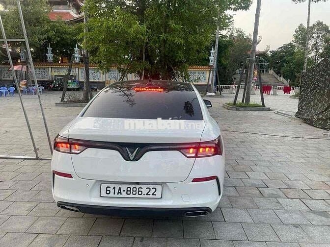 VinFast Lux A2.0 2021 Plus 2.0 AT - 76000 km