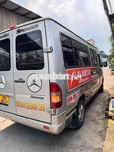 Mercedes Sprinter tải van 6 người 900kg 9 chủ ký