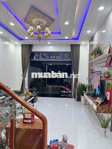 Nhà cho thuê Phú Tân 4 phòng ngủ full nội thất cao cấp