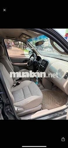 Ford Escape 2004 2.0L 4x4 MT - 105000 km